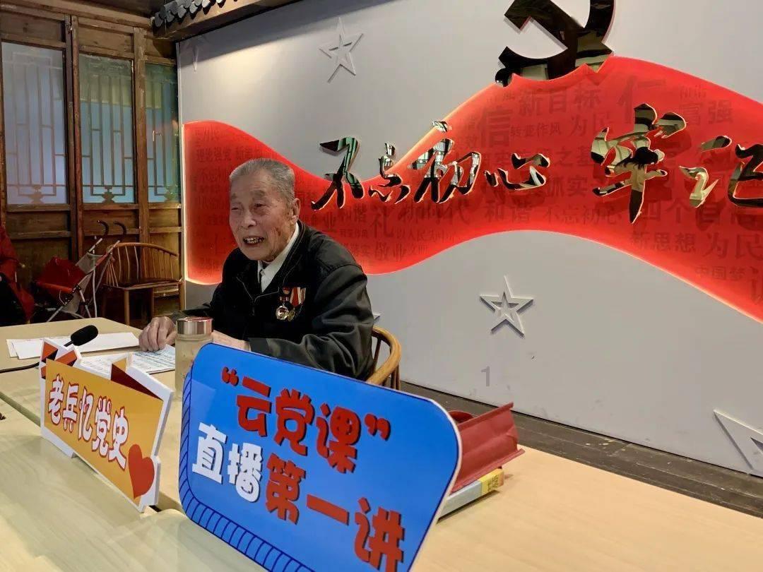 南方冬天怎么取暖?这款不伤肤的石墨烯速热+全屋供暖壁炉电暖器,值得拥有