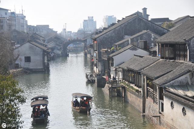 聪明机智问答网-解答百问,尽在人为什么会做些莫名其妙的梦,而且与现实毫无关联?